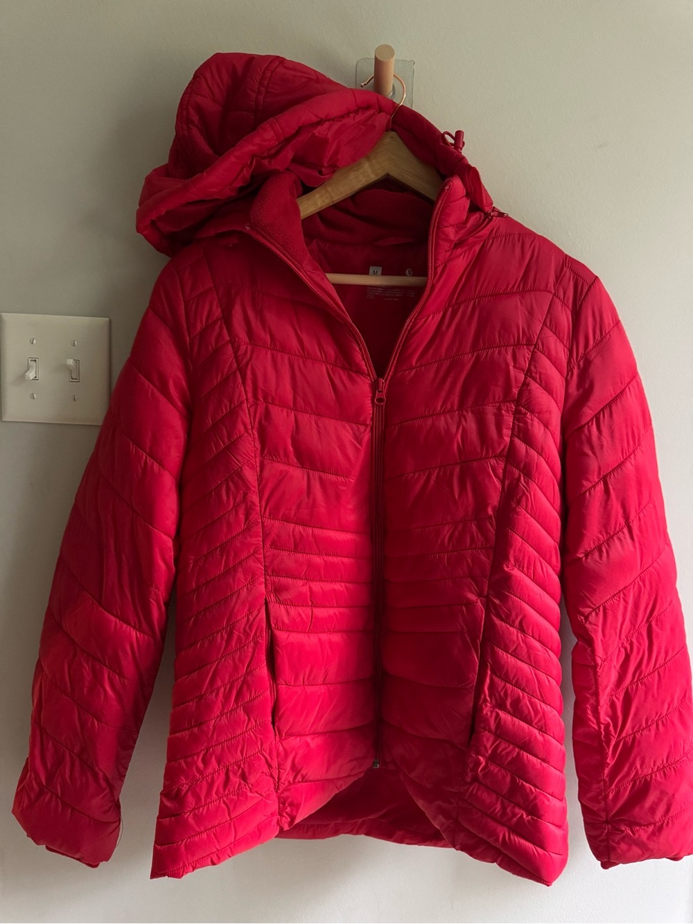 Xersion Women’s Hooded Quilted Puffer Jacket - Red winter holidays snow ski